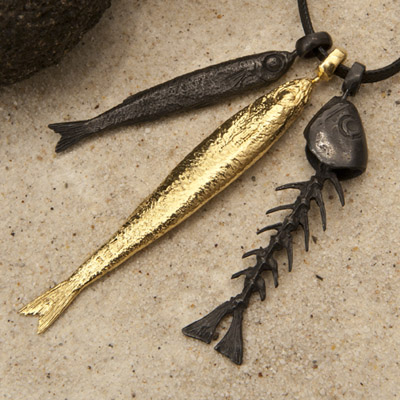 Fish pendant compositions