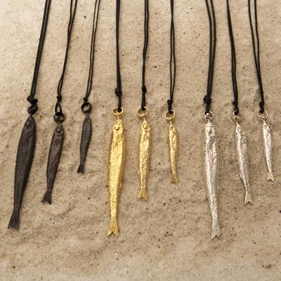 Sardines pendants